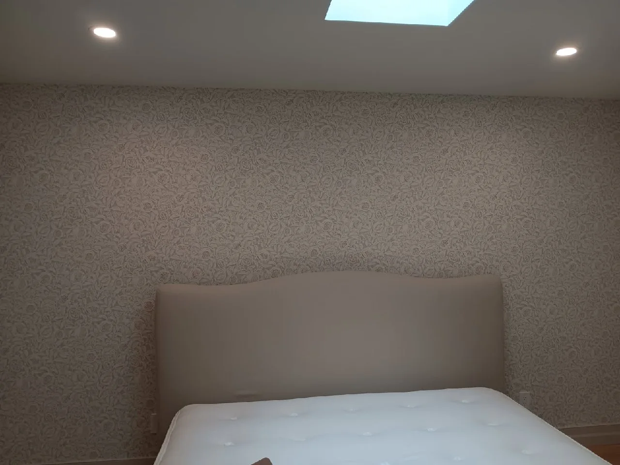 Wallpaper installation in Roswell GA
